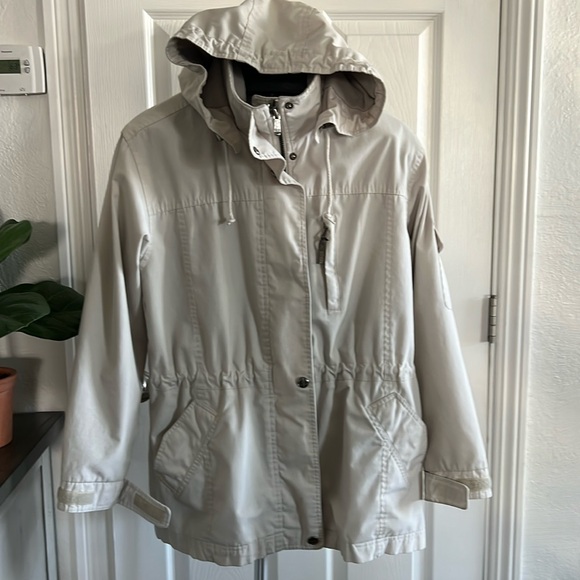 Pacific Trail Jackets & Blazers - Pacific Trail Parka Coat size M cream color